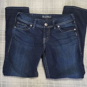 Silver Jeans Dark Indigo Suki Capris Sz 28 Sparkly Back Pocket Detail